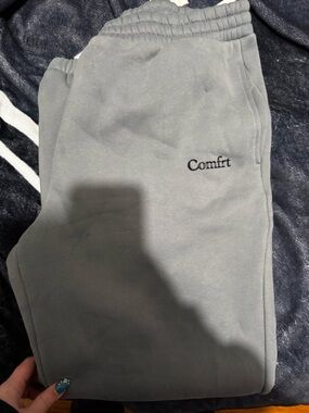 COMFRT CLOUD SWEATPANTS - XL - Blue Willow 💙